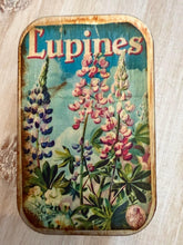 Load image into Gallery viewer, Vintage Floral Images Small Tin Cases/Each